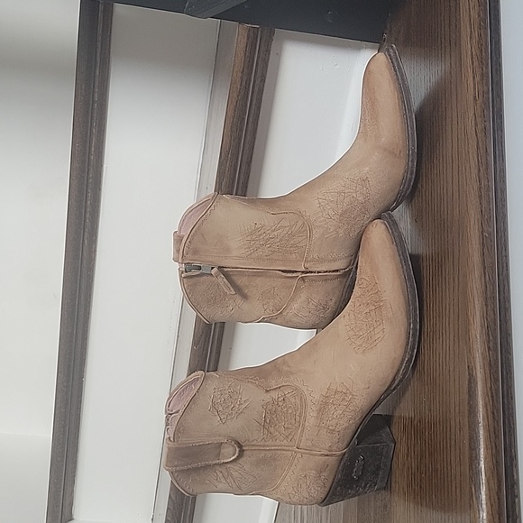 New $180 Miss Macie Going Home Ankle Boots Booties 9.5 M Tan Brown Cowboy!!! - Picture 8 of 11